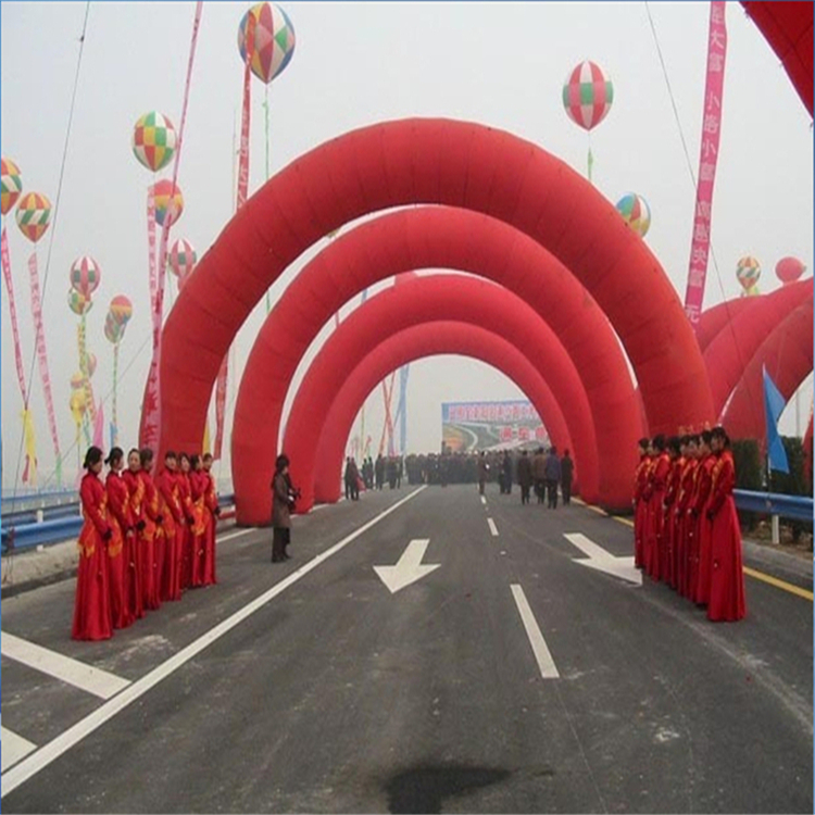渝中商场开业纯红拱门